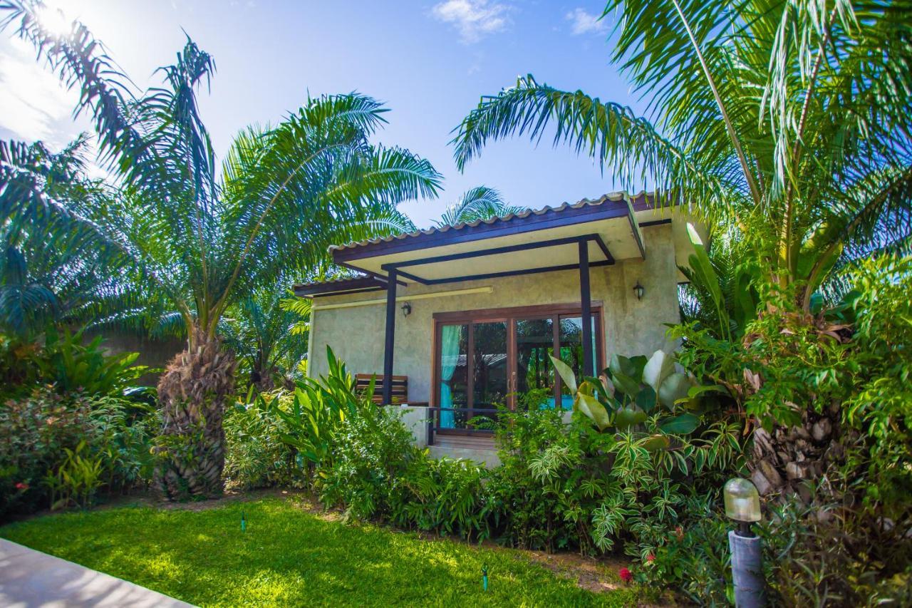 Palm Pran Resort Пран Бури Екстериор снимка