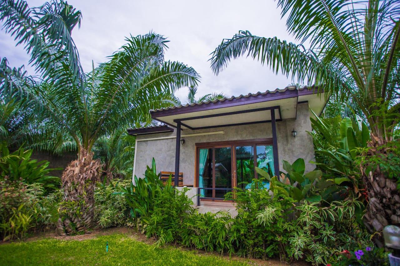 Palm Pran Resort Пран Бури Екстериор снимка