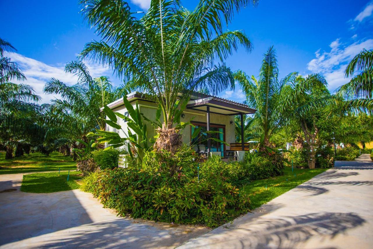 Palm Pran Resort Пран Бури Екстериор снимка