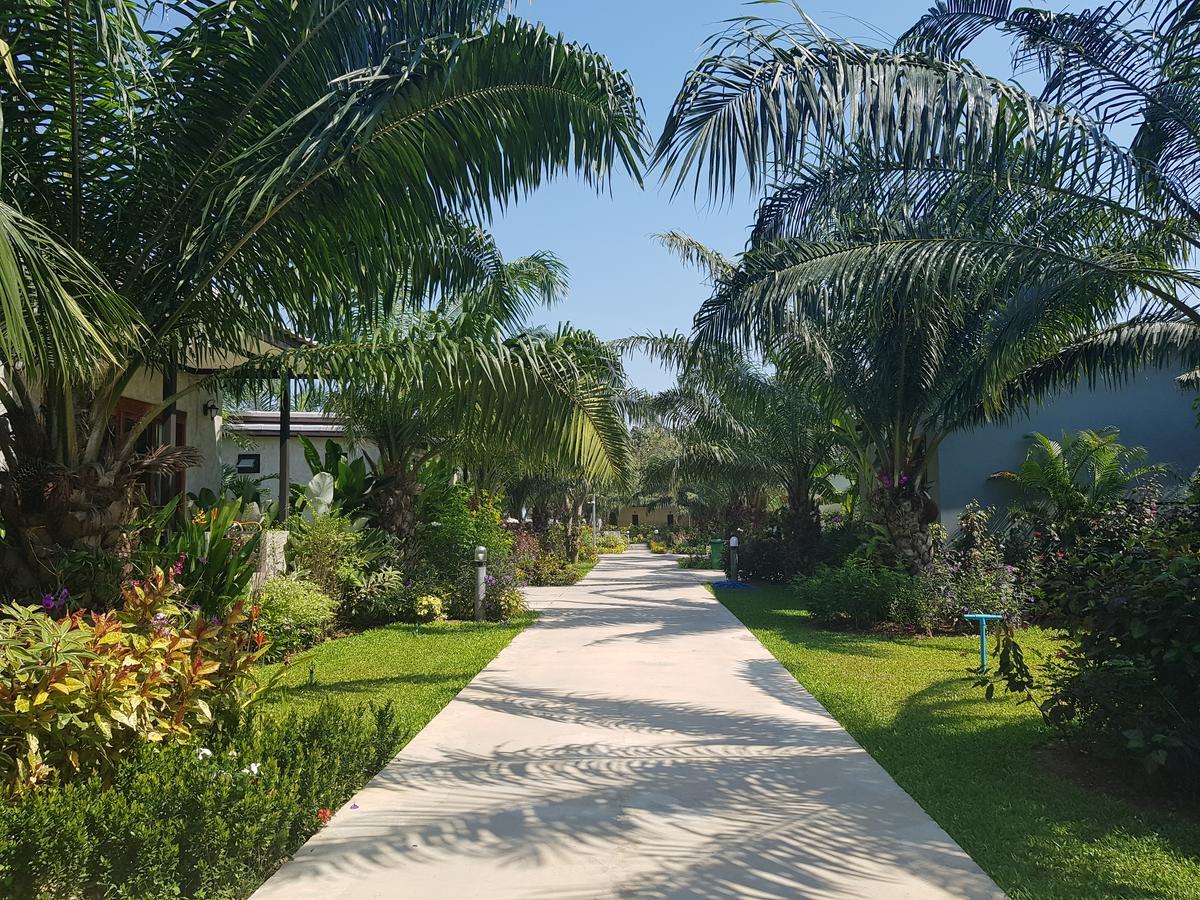Palm Pran Resort Пран Бури Екстериор снимка